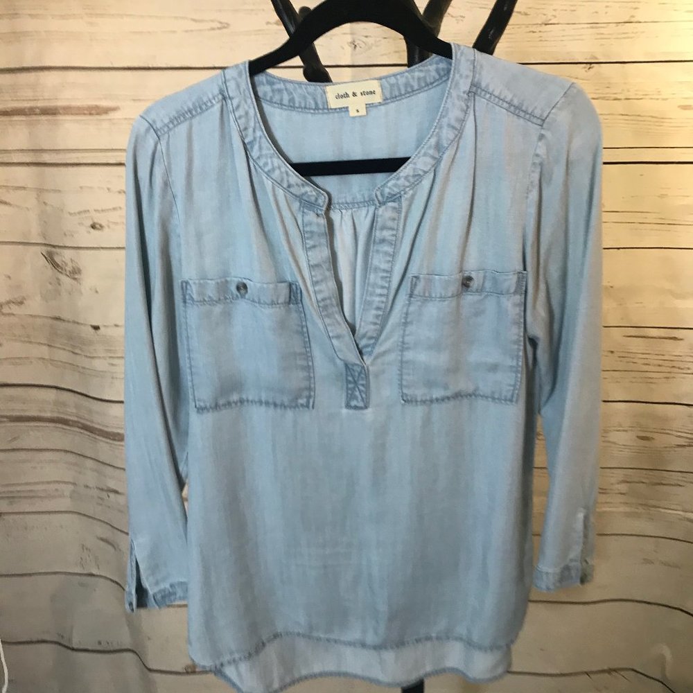 Cloth & Stone Chambray Shirt, Size S